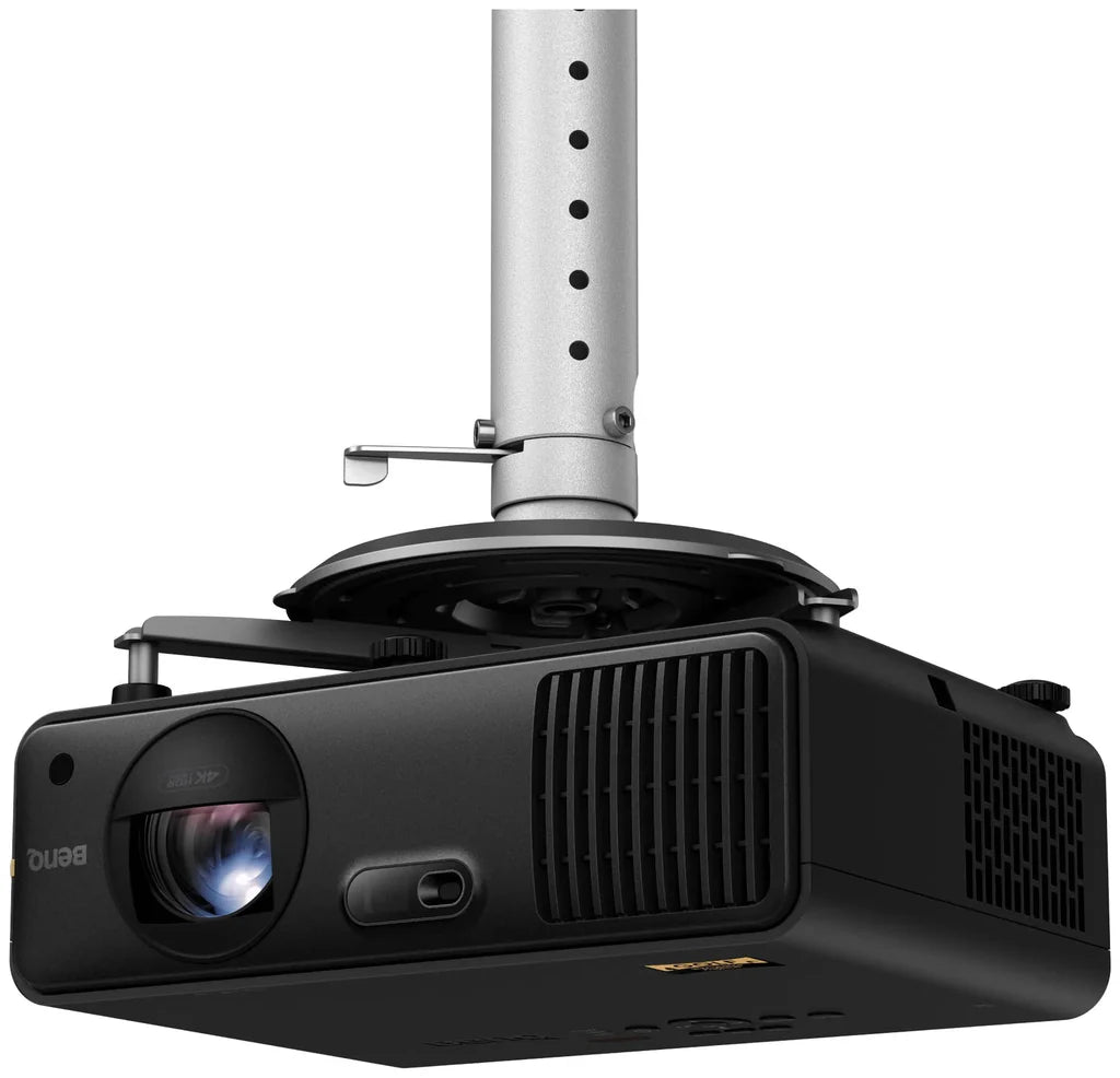 Golf Simulator Projector - Paris - Lux Entertainment Hub